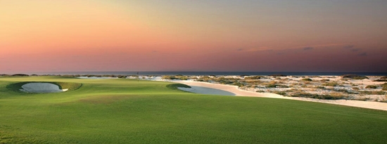 Pole golfowe przy St. Regis Saadiyat Island Pole golfowe przy St. Regis Saadiyat Island