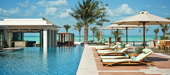 Basen dla dorosłych w St. Regis Saadiyat Island Basen dla dorosłych w St. Regis Saadiyat Island