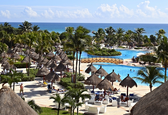 Baseny w komlpeksie Bahia Principe Baseny w komlpeksie Bahia Principe