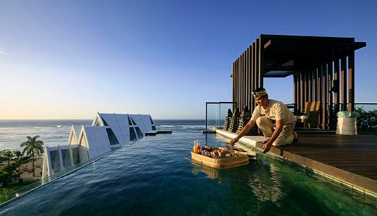The Ritz-Cartlotn Bali GRAND LUXURY The Ritz-Cartlotn Bali GRAND LUXURY