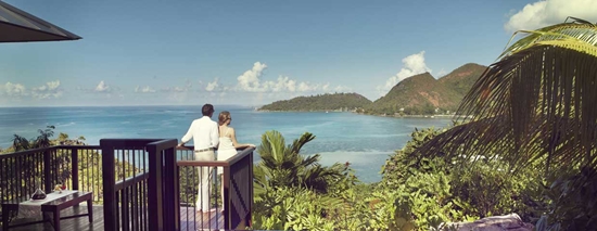 Przykadowa Raffels Praslin Villa z widokiem na ocean